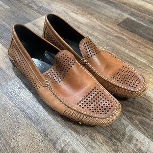 KENNETH COLE SWAY BAR PERFORTED MENS SHOES